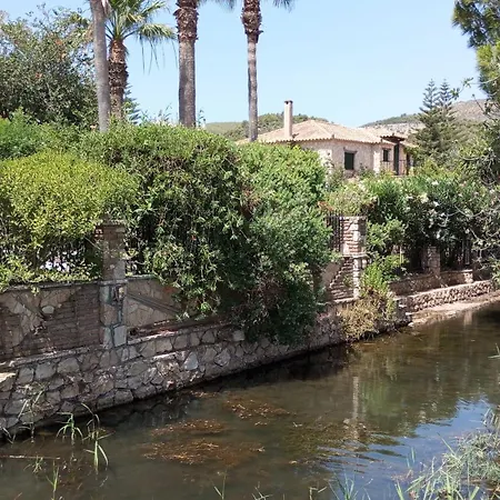 דירה Castello Bellos קרי