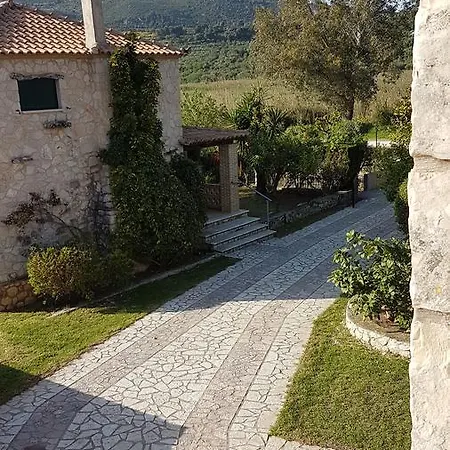 Castello Bellos קרי