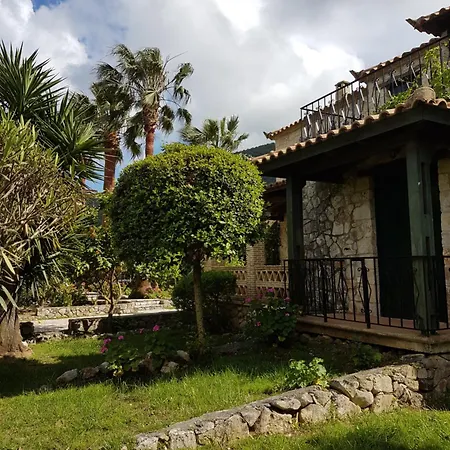 Castello Bellos Villas&apartments Keri