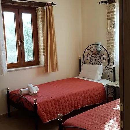 Castello Bellos Villas&apartments * Keri