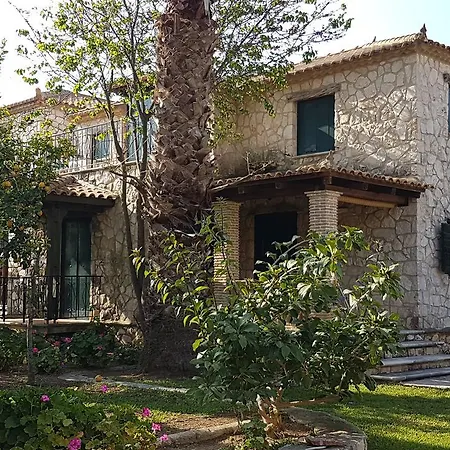 Castello Bellos Apartman Kerí